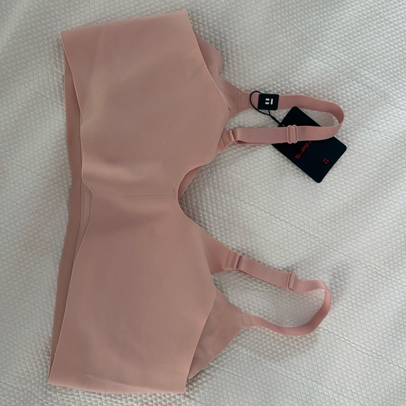 NEW Tommy John Comfort Smoothing Triangle Bralette in peach skin color - Picture 2 of 2